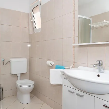 Mira פרימוסטן