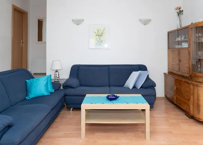 Mira * 프리모스턴